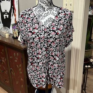 Liz Claiborne XXL Red Black Floral Blouse #X